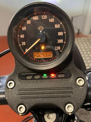 Harley Davidson Sportster Iron 883