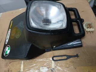 Careta Faro Puch