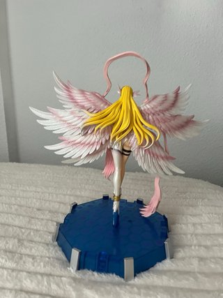 Angewomon Digimon Figura