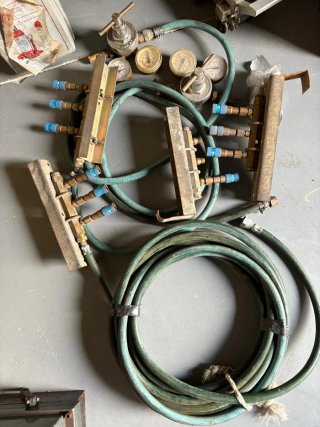 Taladro de impacto Makita con maletín