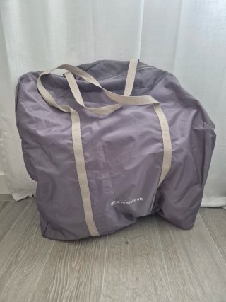 Cuna de viaje Kinderkraft con mosquitera