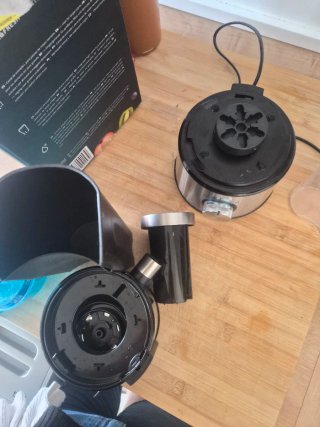 Licuadora Cecotec Juice&Fresh 400 Titan Black