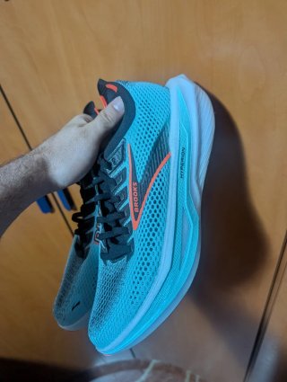 Zapatillas Brooks Hyperion 3 Talla 40