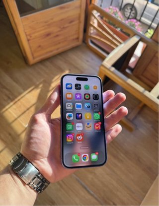 iPhone 16 Azul