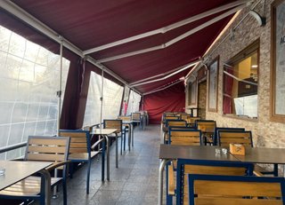 Toldo para terraza o local comercial