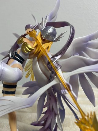 Angewomon Digimon Figura