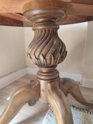 Mesa de comedor extensible de madera