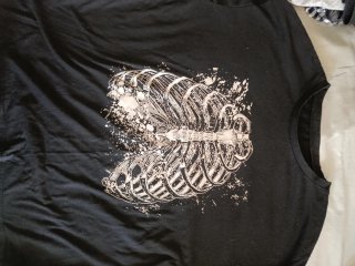 Camiseta esqueleto gráfica