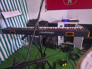 Studiologic Numa Compact 2 Piano Escenario.