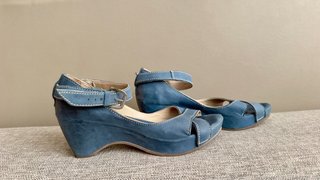Sandalias cuña azul piel Khirió Vera Pelle T. 39