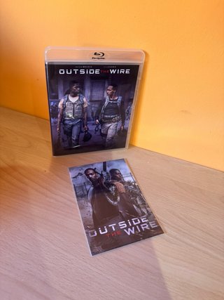 Outside the Wire (Blu-ray)