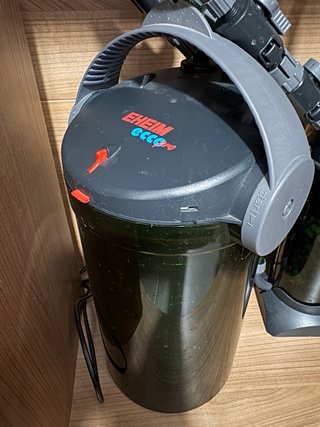 Acuario Eheim 180L