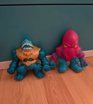 2 Muñecos Stretch (Tira y estira)