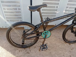 Bicicleta BMX Freestyle Negra