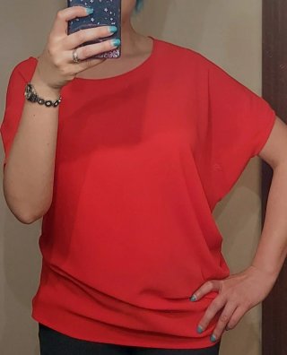 Maglia asimmetrica rossa taglia M