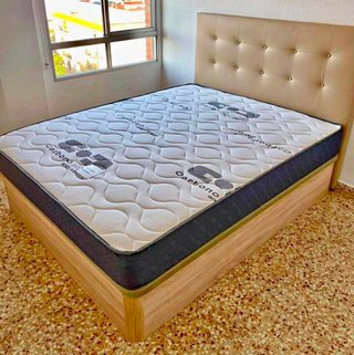 Colchón y canapé nuevos