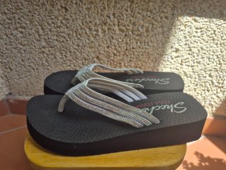 Sandalias Skechers Plataforma Brillantes