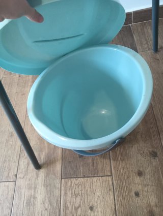 Bañera bebé con soporte y cubo