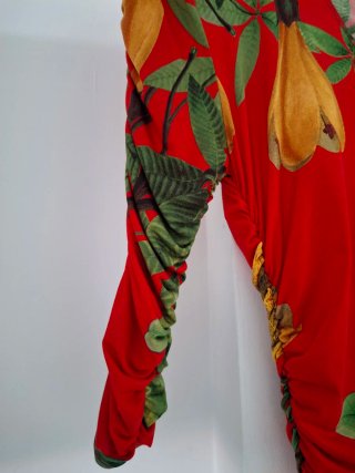 Vestido estampado floral rojo