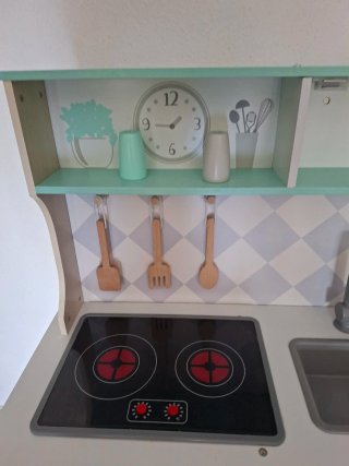 Cocinita de juguete de madera