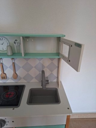 Cocinita de juguete de madera