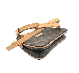 Louis Vuitton Pochette Monogram Marrón/Dorado