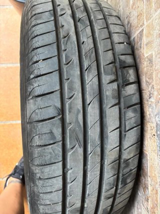 Neumático Hankook 215/70R16 100H