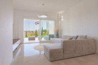 Piso en venta en Calaburra - Chaparral en Mijas