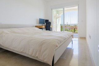 Piso en venta en Calaburra - Chaparral en Mijas