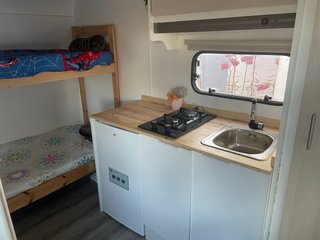 Caravana Moncayo Oro 430 reformada