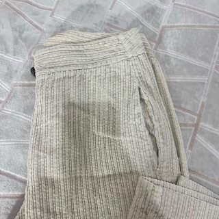 Pantalones ONE beige pana