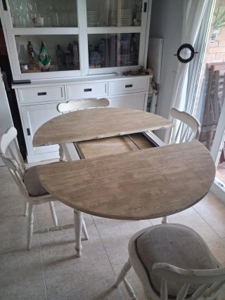 Mesa de comedor extensible de madera