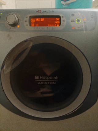 Lavadora secadora Hotpoint Aqualtis