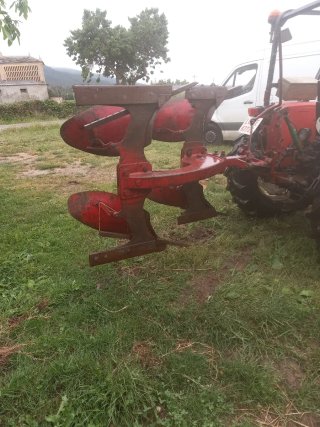 Arado para tractor