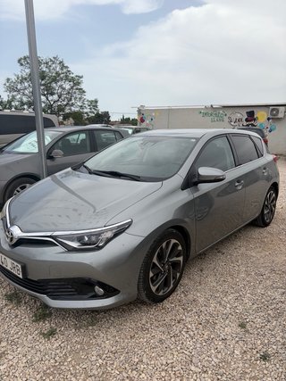 Toyota Auris 2016