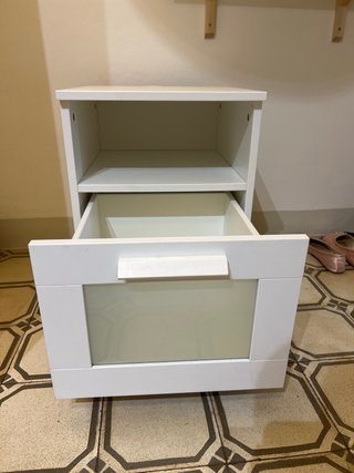 Mesita de noche Ikea blanca