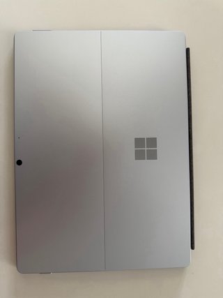 Microsoft Surface Pro 8 i5/RAM8Gb/256Gb + Pen