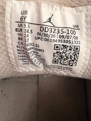 Zapatillas Jordan Gris y Blanco