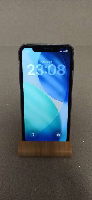 iPhone 11 64GB Morado