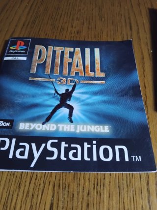 Pitfall 3D Beyond the Jungle PS1 PAL Completo