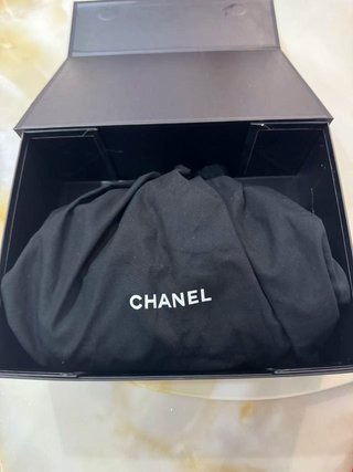 Bolso Chanel Negro Dorado
