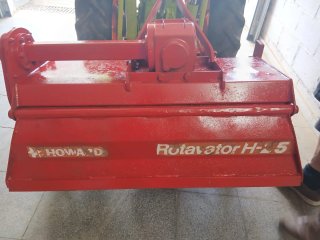 Tractor Agria 9900 con rotovator haward