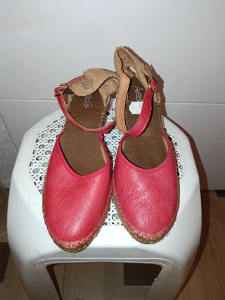 Zapatos de cuña y esparto