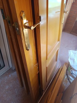 7 Puertas Pino con Galce y Moldura,urge vender