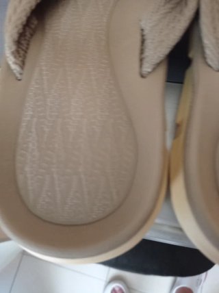 Chanclas beige sin estrenar talla 42