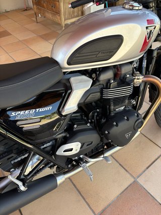 Triumph Speed Twin 900 Moto