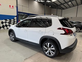 Peugeot 2008 1.2 i