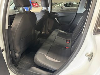 Peugeot 2008 1.2 i