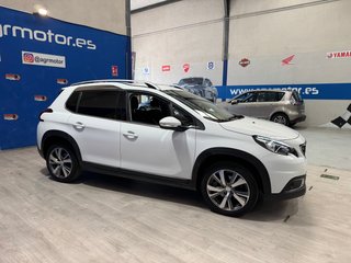 Peugeot 2008 1.2 i