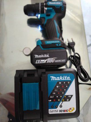 Taladro Makita 18V + Batería y Cargador